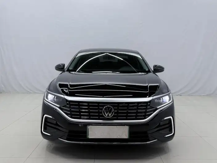Volkswagen Passat PHEV 2025 Model 430PHEV Hybrid Business Edition