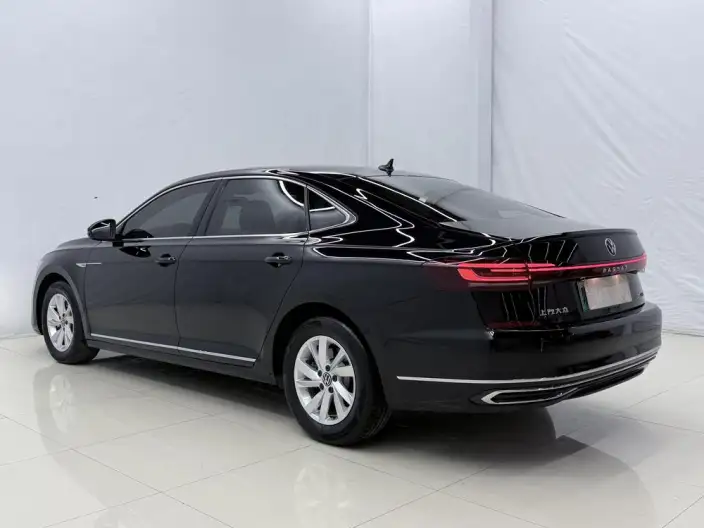 Volkswagen Passat PHEV 2025 Model 430PHEV Hybrid Business Edition
