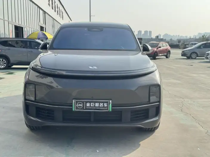 Li Auto L8 2023 Model Pro Edition