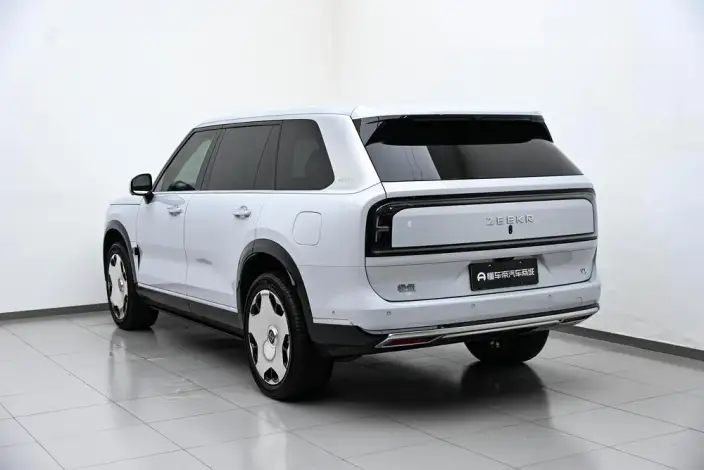 ZEEKR 9X 2026 Model Hyper Edition 70kWh VI seat – фото 5