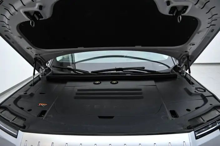 ZEEKR 9X 2026 Model Hyper Edition 70kWh VI seat – фото 10