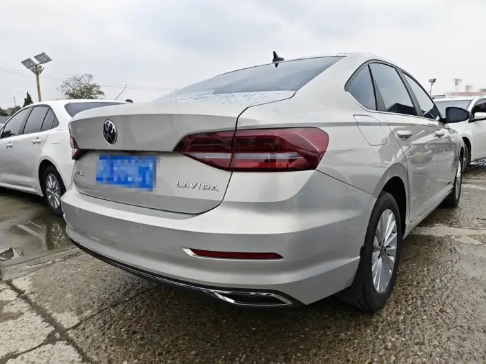 Volkswagen Lavida 2021 Model 1.5L Automatic Fashion edition – фото 6