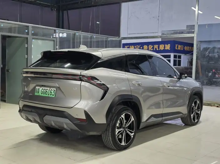Geely Galaxy L7 2025 Model 1.5L EM-i 115km Tiggo + Edition – фото 7