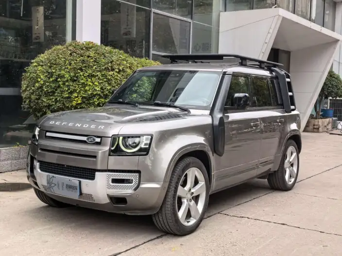 Land Rover Defender 2024 Model 110 3.0T P400 XS