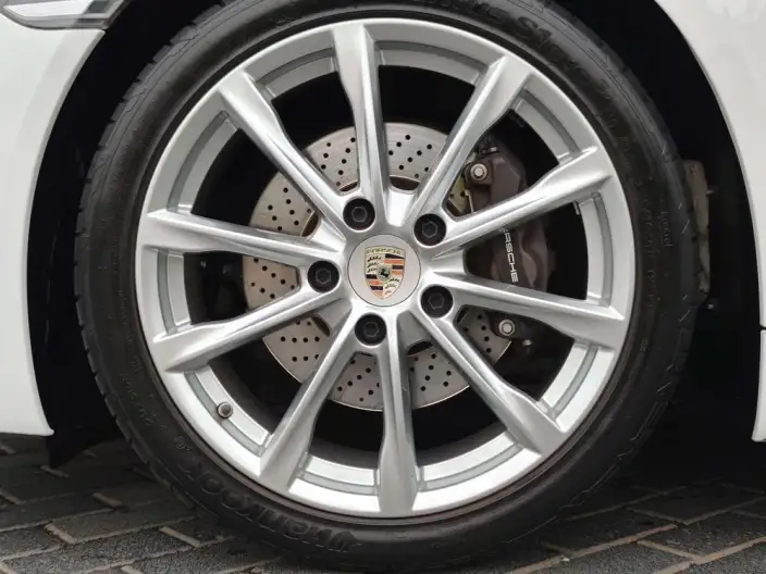 Porsche 718 2022 Model Boxster 2.0T – фото 9