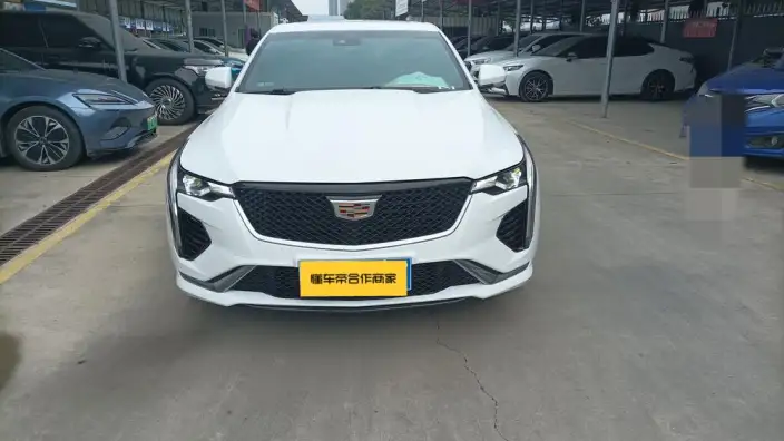Cadillac CT4 2022 Model 28T Luxury Model – фото 2