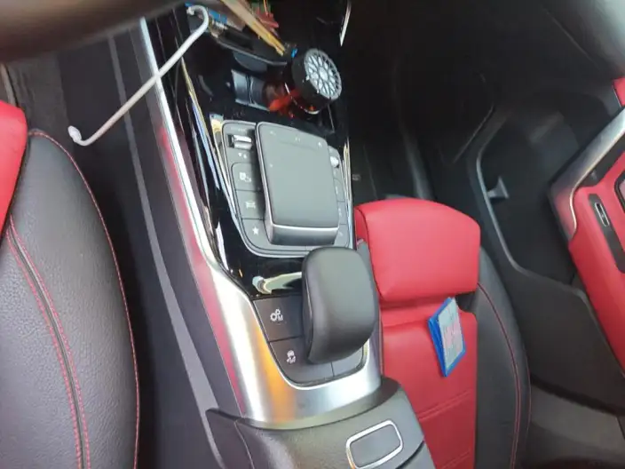 Mercedes-Benz A-Class AMG 2022 Model AMG A 35 L 4MATIC – фото 9