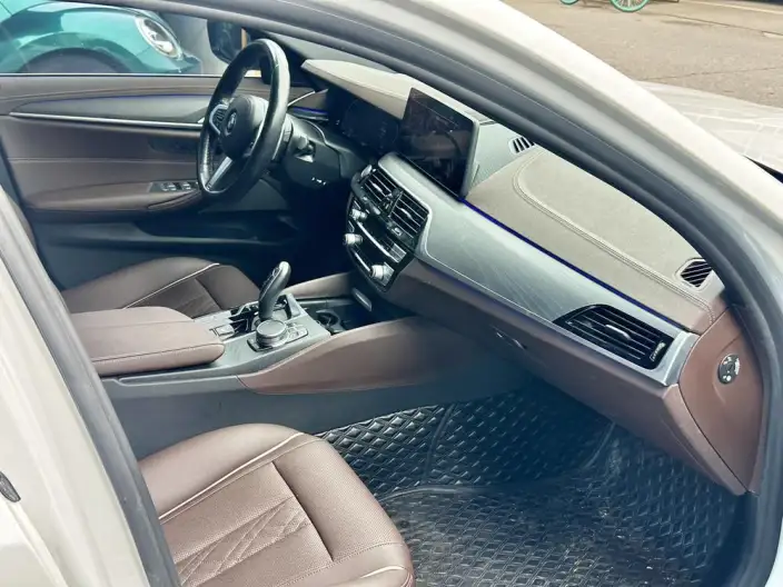 BMW 5 Series 2022 Model Facelift II 530Li Leading Model M Sports Set – фото 6