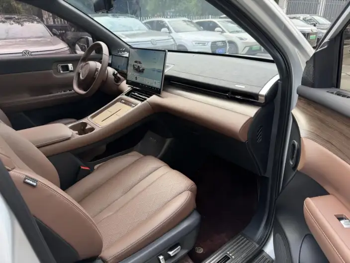 **Wuling Xingguang S** PHEV 2024 Model 130km Flagship Model – фото 9