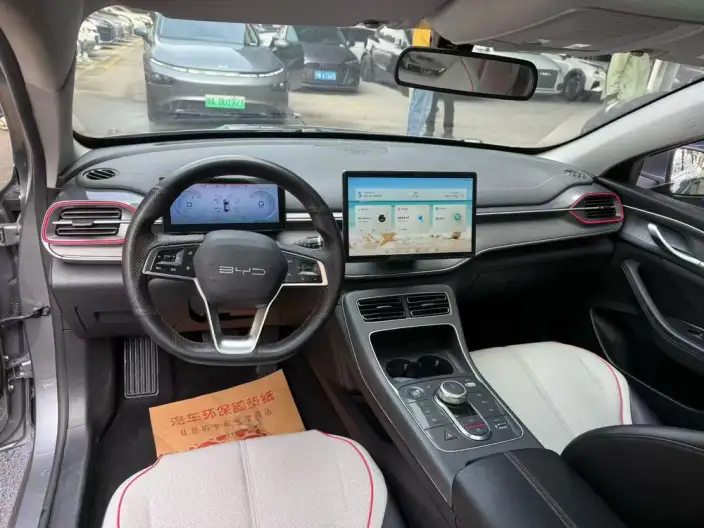BYD Destroyer 05 2022 Model DM-i 120KM Noble Model – фото 6