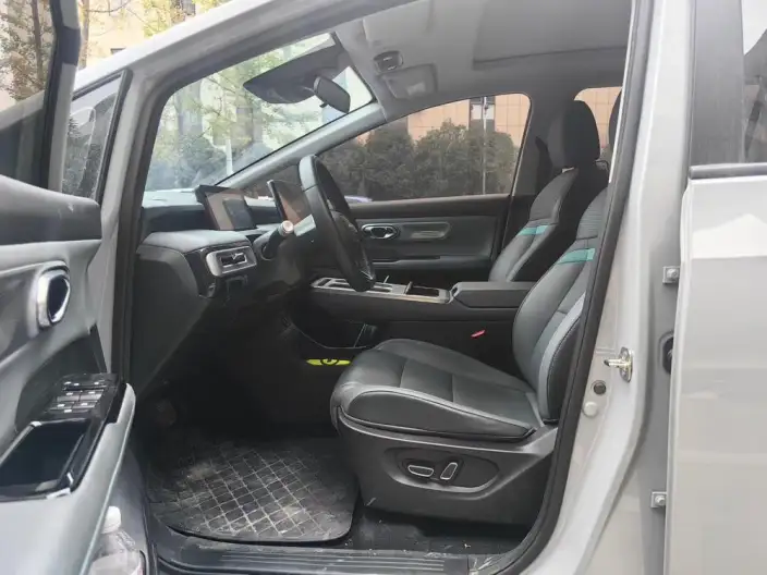 AION Y 2023 Model Plus 510 Smart Driving Edition – фото 9