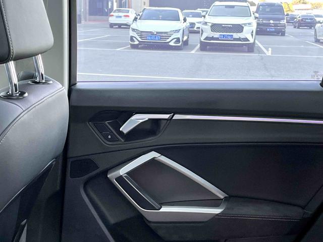 AUDI Q3 Модель 2020 года 40 TFSI Fashion Dynamic – фото 20