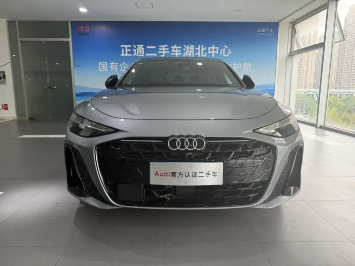 Audi A6L 2026 Model 2.0T quattro Exclusive Model