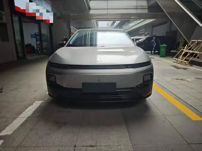 Leapmotor B01 2027 Model 590 Yuexiang Edition – фото 2