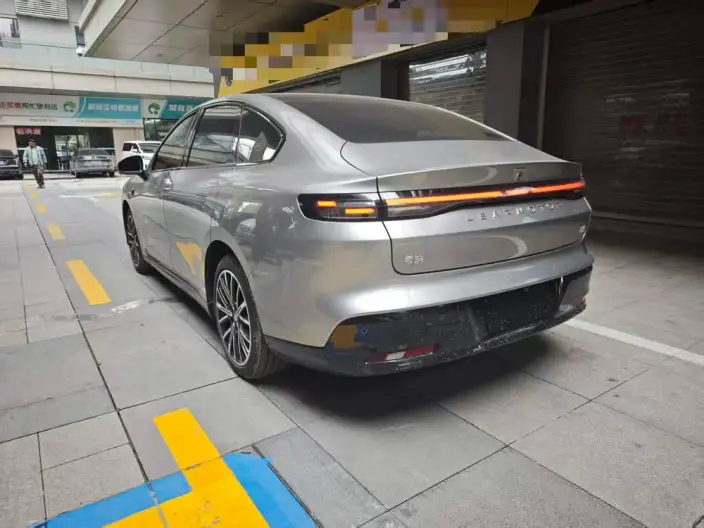 Leapmotor B01 2027 Model 590 Yuexiang Edition – фото 5