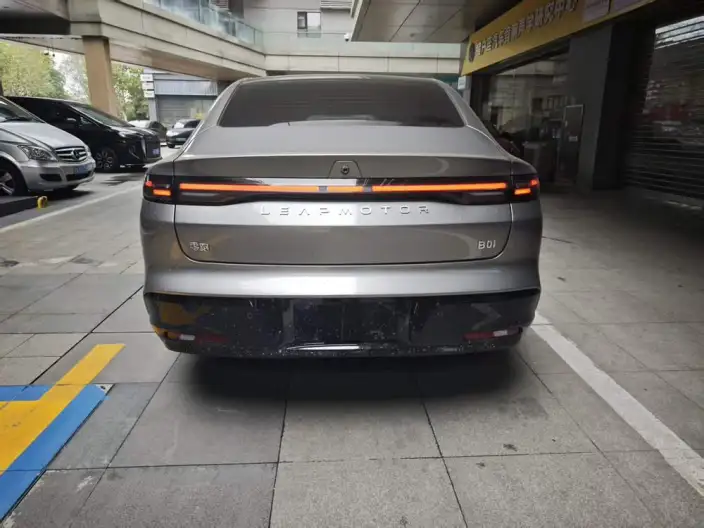 Leapmotor B01 2027 Model 590 Yuexiang Edition – фото 6