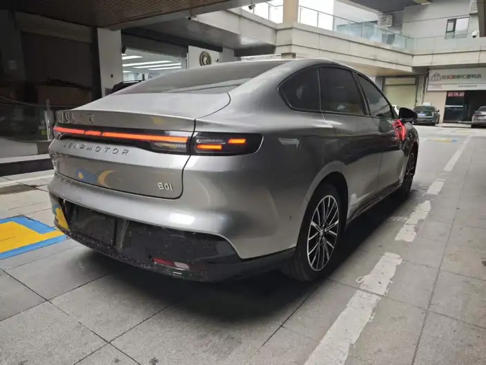 Leapmotor B01 2027 Model 590 Yuexiang Edition – фото 7