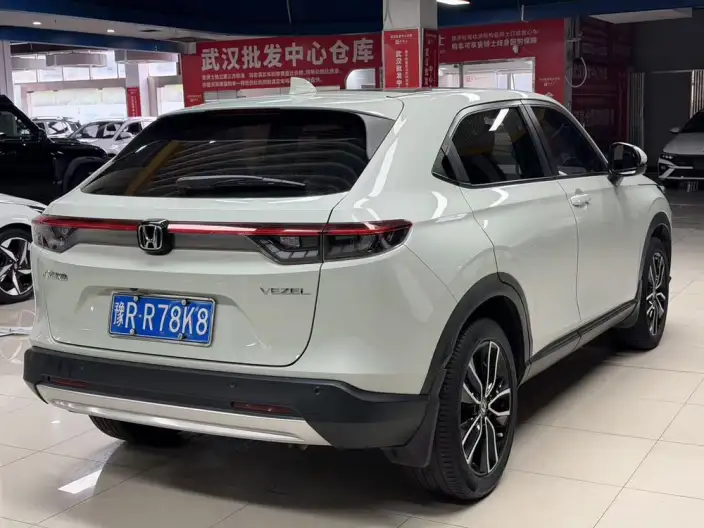 Honda Vezel 2023 Model 1.5L CVT Deluxe Edition – фото 6