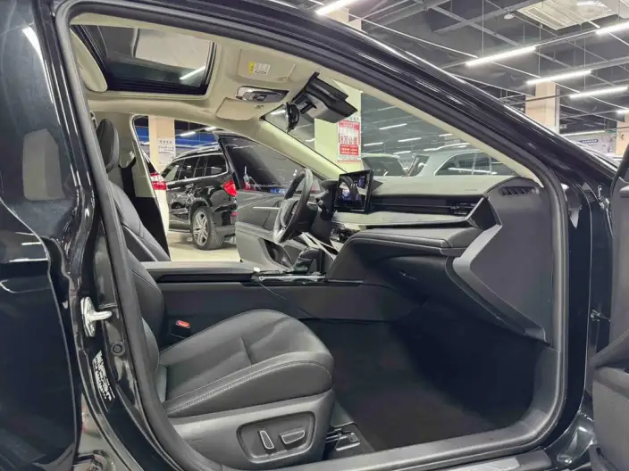 Toyota Camry 2026 Model 2.0GVP Deluxe Edition – фото 8