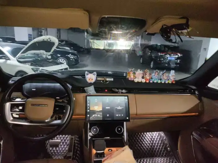 Range Rover 2023 Model 3.0 L6 400PS Shengshi VII seat Extended Edition