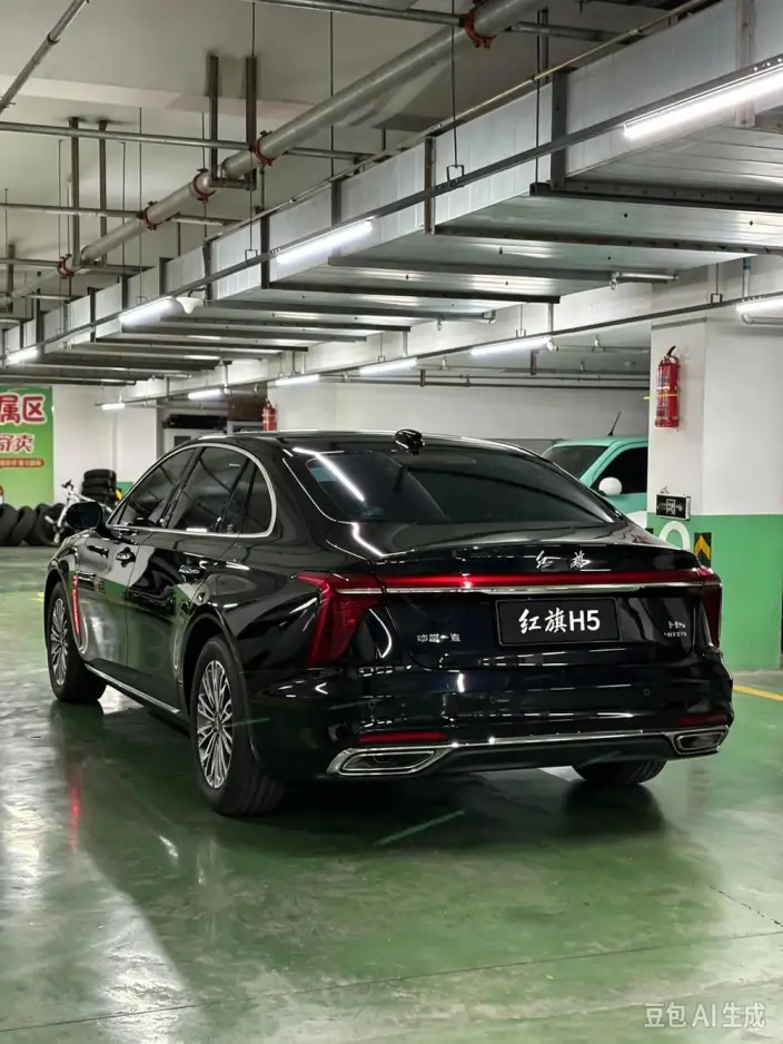 Hongqi H5 2024 Model 2.0T Automatic Flag Enjoy Edition