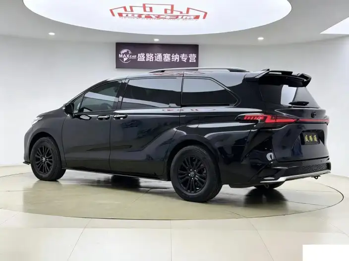 Toyota Sienna 2023 Model Hybrid 2.5L Comfort Edition – фото 5