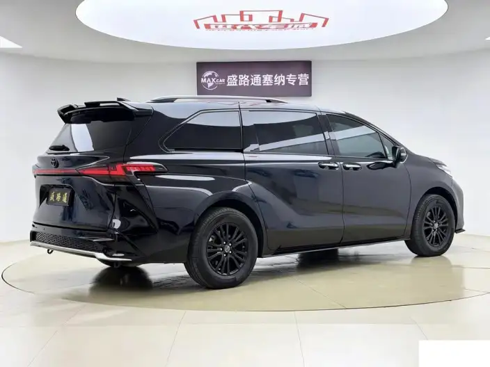 Toyota Sienna 2023 Model Hybrid 2.5L Comfort Edition – фото 7
