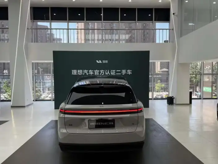 Li Auto i8 2025 Model Standard Edition
