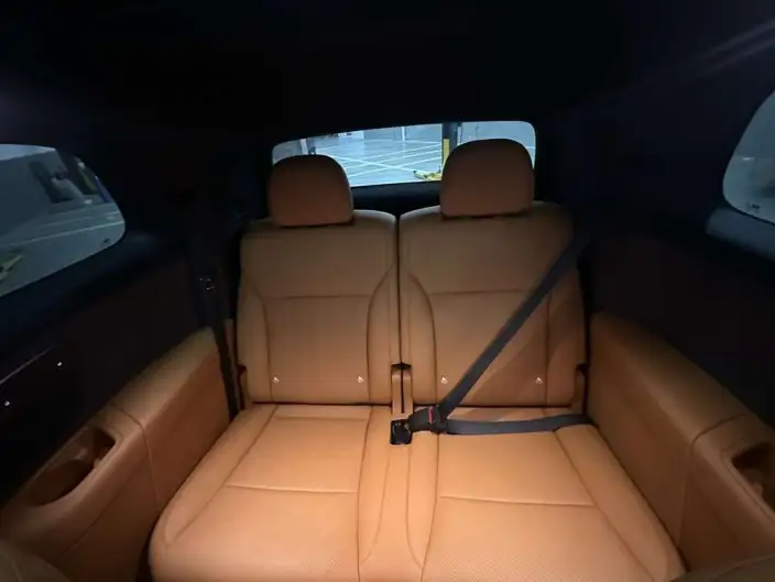 Li Auto i8 2025 Model Standard Edition – фото 10