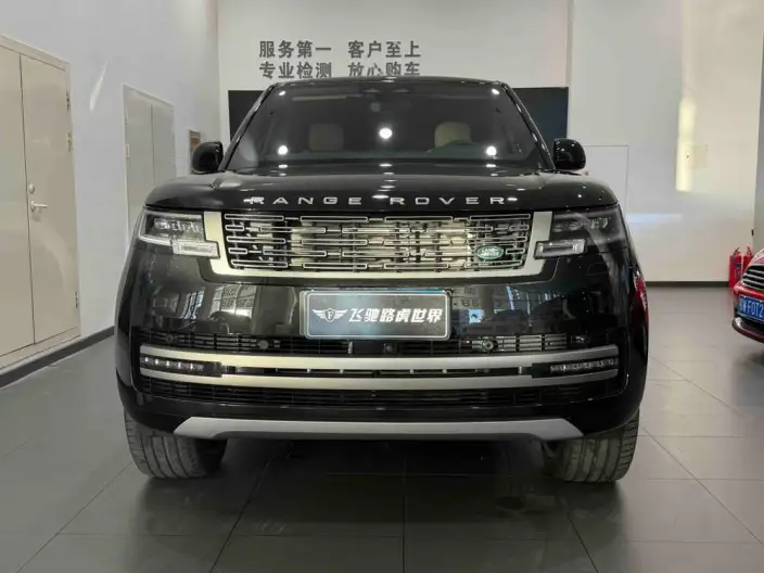 Range Rover 2025 Model 3.0 L6 400PS Shengshi Extended Edition