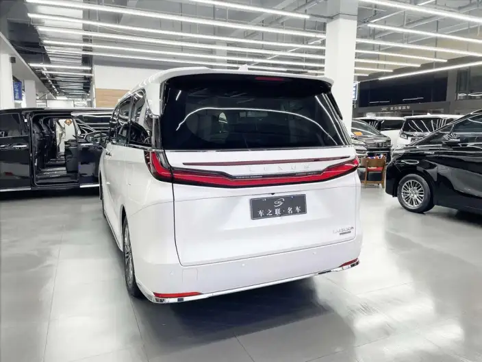 Lexus LM 2023 Model 500h DIRECT4 VI seat Respect Edition – фото 7