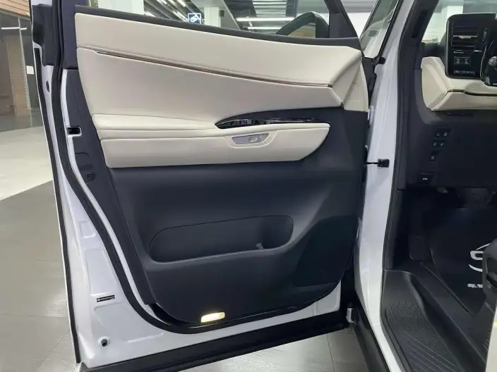 Lexus LM 2023 Model 500h DIRECT4 VI seat Respect Edition – фото 9