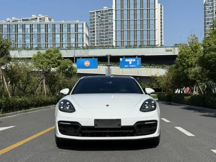 Panamera 2023 Model Facelift Panamera Executive Extended Platinum Edition 2.9T – фото 2