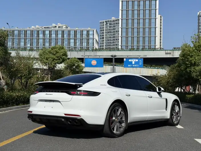 Panamera 2023 Model Facelift Panamera Executive Extended Platinum Edition 2.9T – фото 7