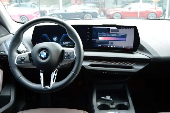 BMW 2 Series 2025 Model 225L M Sports Set – фото 8