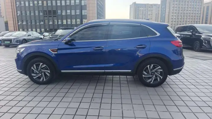 Hongqi HS5 2022 Model 2.0T Smart Flag Enjoy Edition