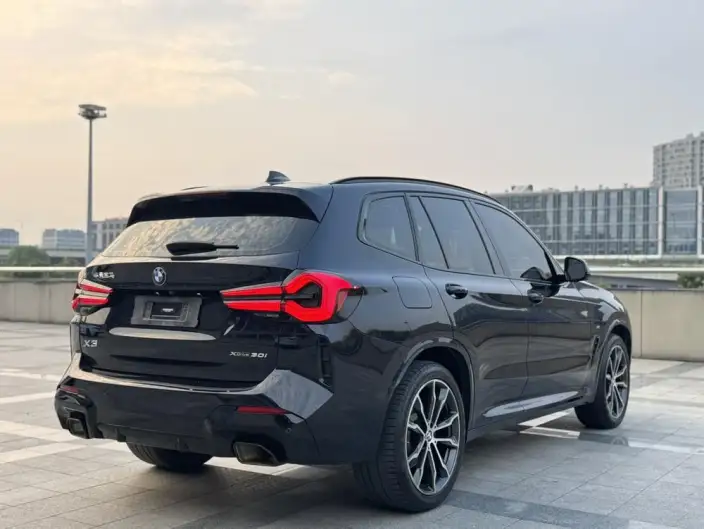 BMW X3 2022 Model xDrive30i Exclusive Model M Night Set – фото 6