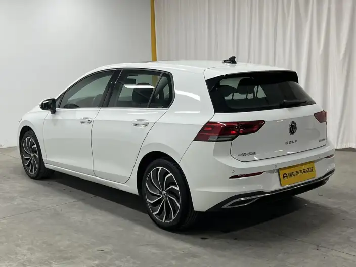 Volkswagen Golf 2021 Model 280TSI DSG Pro – фото 5