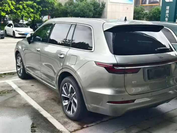 Li Auto ONE 2021 Model Extended Range 6 seat Edition – фото 4