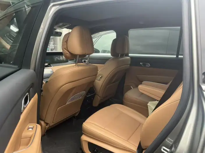 Li Auto ONE 2021 Model Extended Range 6 seat Edition – фото 10