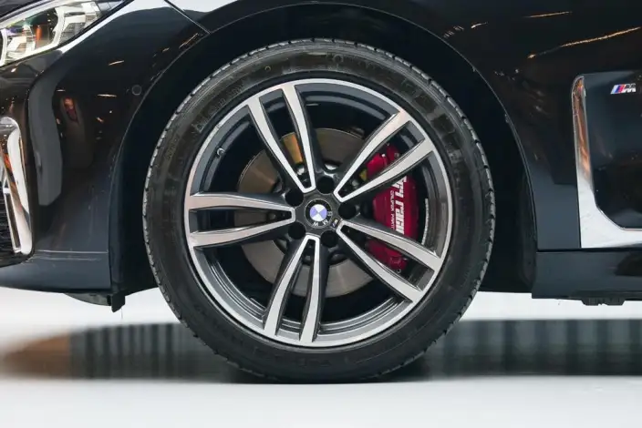 BMW 7 Series 2021 Model 730Li M Sports Set – фото 10