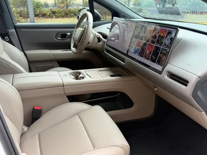 Li Auto i6 2025 Model 2WD Standard Edition – фото 9