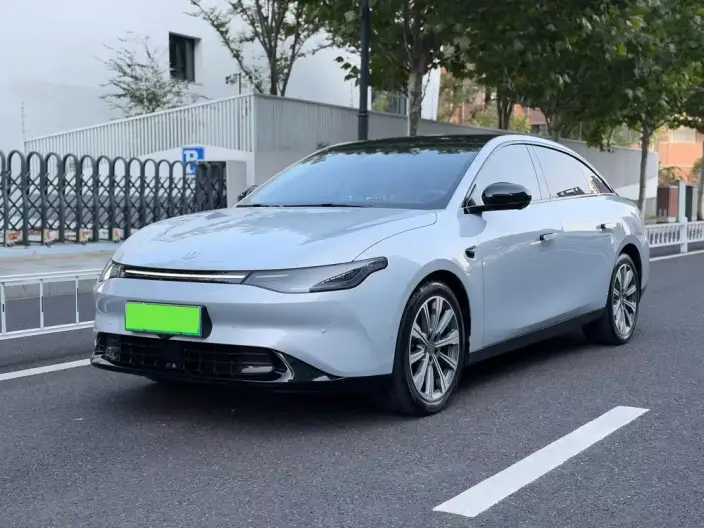 Leapmotor C01 2024 Model EV Edition 525 Exclusive Edition – фото 1