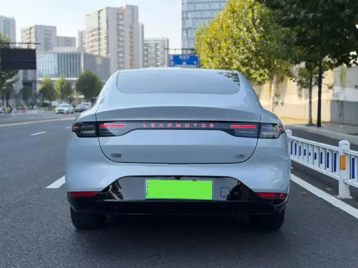 Leapmotor C01 2024 Model EV Edition 525 Exclusive Edition – фото 4