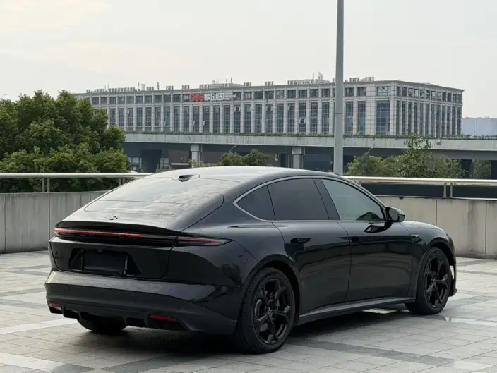 NIO ET5 2022 Model 75kWh – фото 7