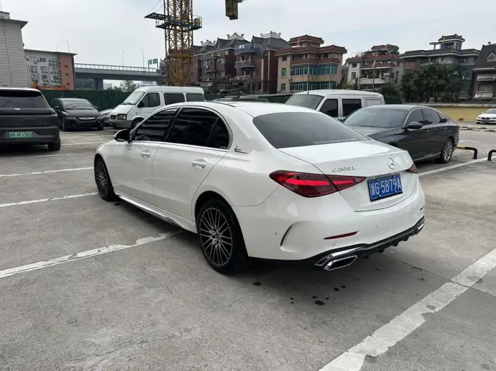 Mercedes-Benz C-Class 2023 Model C 200 L Sports Edition – фото 4