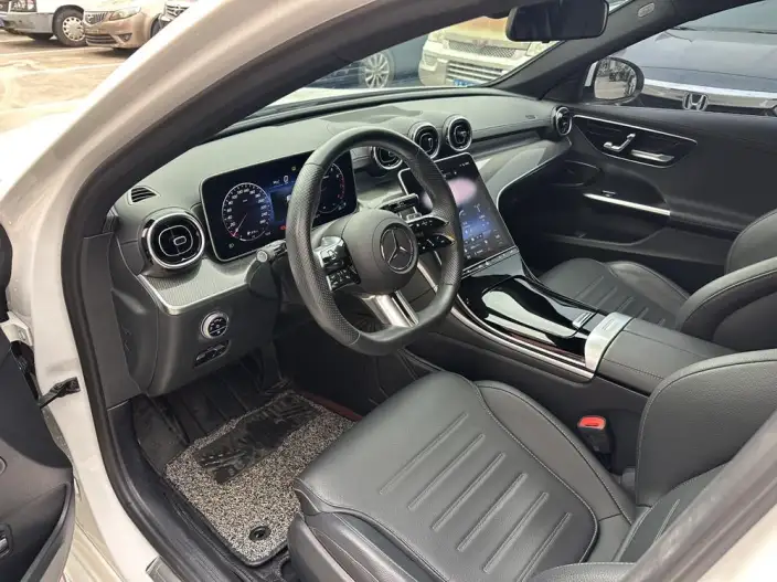 Mercedes-Benz C-Class 2023 Model C 200 L Sports Edition – фото 8