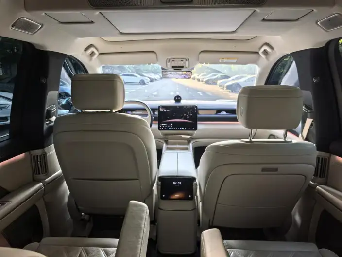 NIO ES8 2026 Model VI seat Executive Deluxe Edition – фото 7