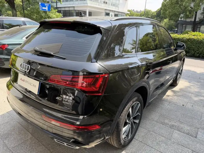 Audi Q5L 2025 Model 40TFSI Luxury Dynamic Model – фото 6