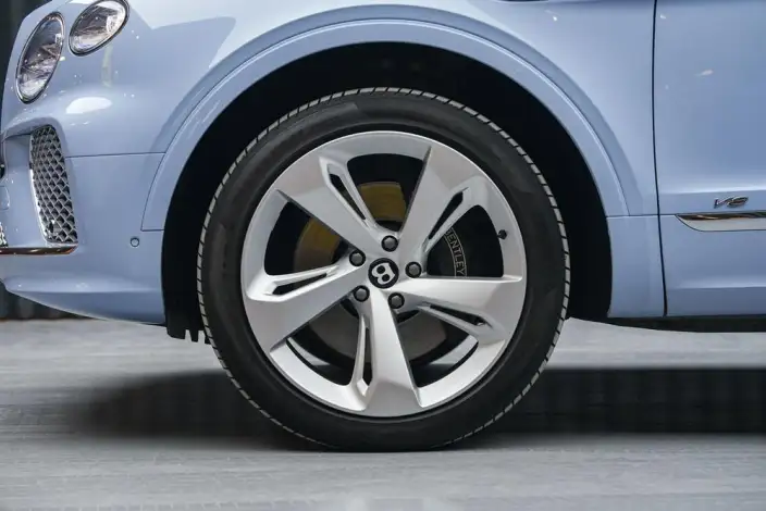 Bentayga 2022 Model 4.0T V8 – фото 8